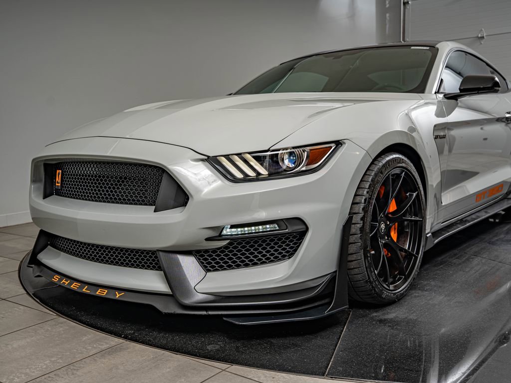 Used 2017 Ford Mustang Shelby GT350 w/ Electronics Package RWD image 13
