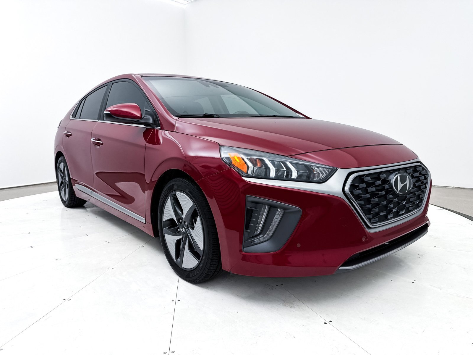 Used 2021 Hyundai Ioniq Limited image 13