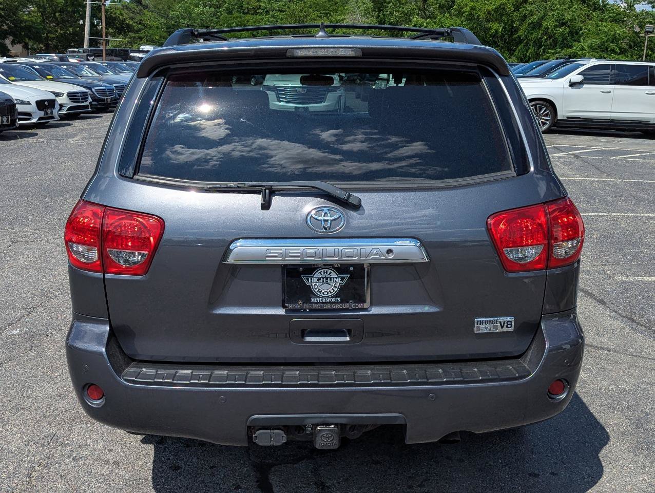 Used 2017 Toyota Sequoia Platinum AWD/4WD image 8