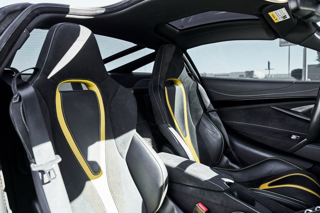 Used 2019 McLaren 720S RWD image 41
