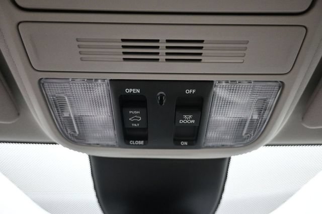Certified 2026 Honda Odyssey Touring image 23
