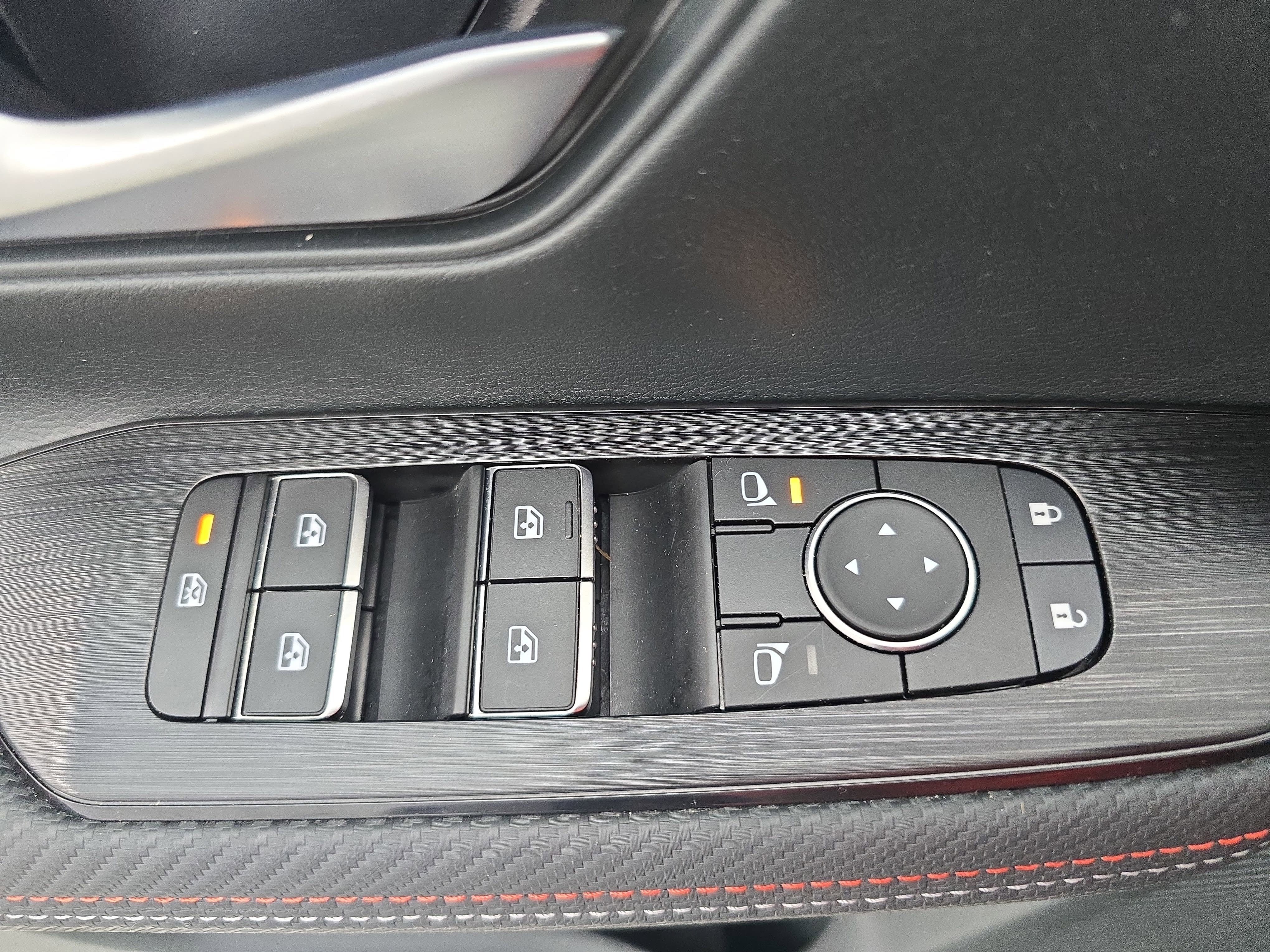 Certified 2025 Nissan Kicks SR w/ SR Premium Package FWD image 27