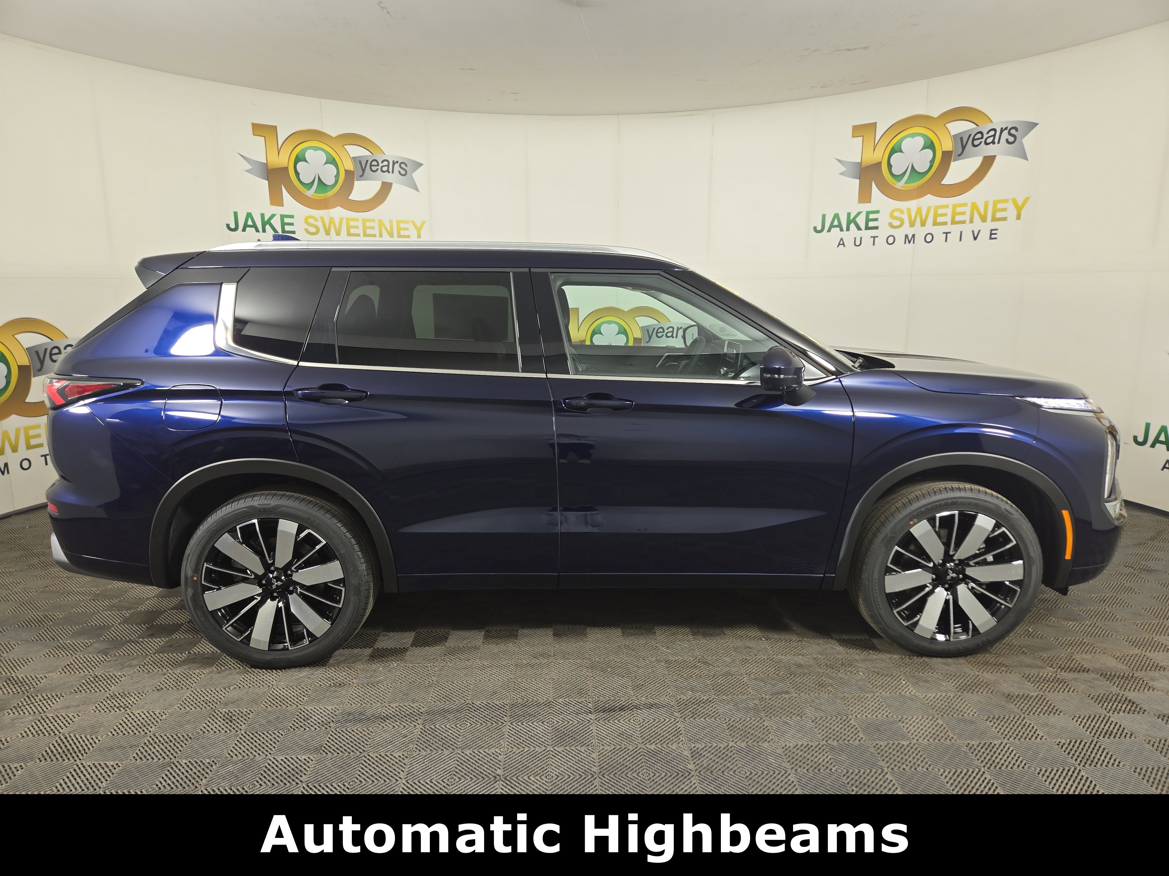 New 2026 Mitsubishi Outlander SEL image 8