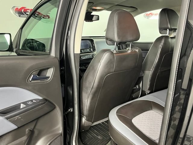 Used 2017 Chevrolet Colorado Z71 AWD/4WD image 23