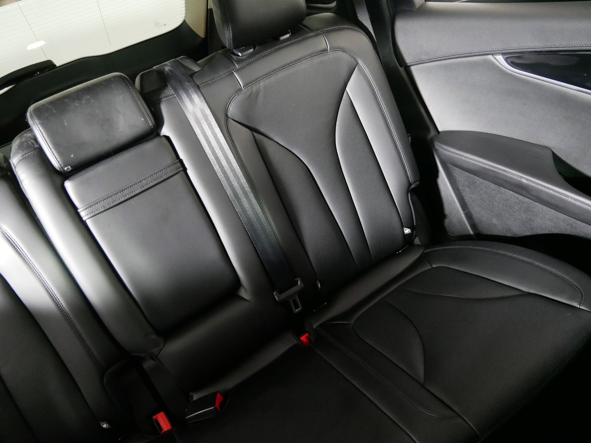 Used 2023 Lincoln Nautilus Reserve w/ Equipment Group 201A image 14