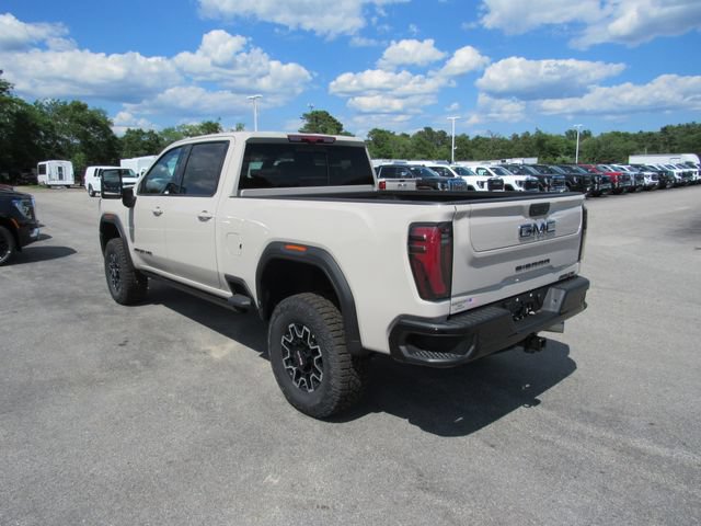 Certified 2026 GMC Sierra 2500 AT4X w/ LPO, Black Badging Package AWD/4WD image 7