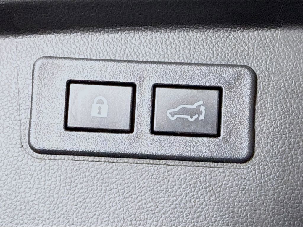 Certified 2023 Subaru Outback Limited AWD/4WD image 32