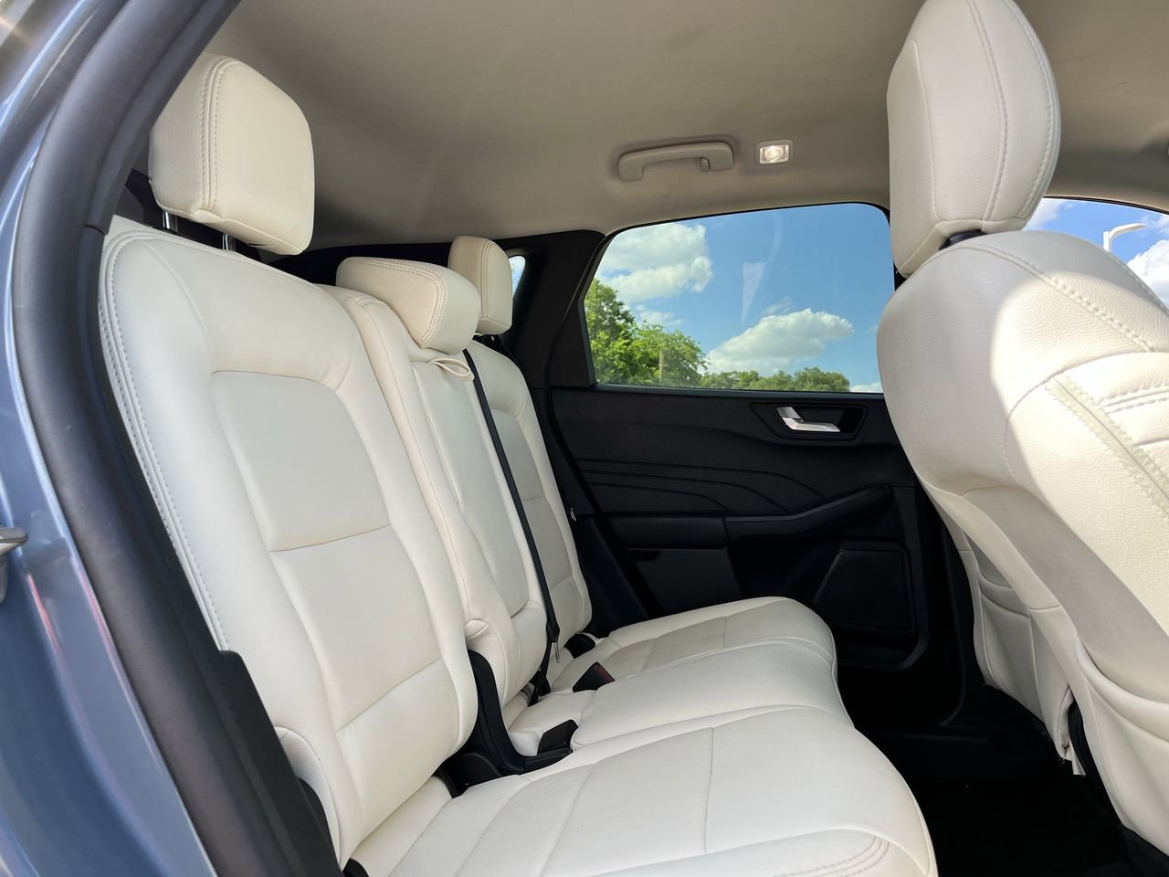 Used 2025 Ford Escape SE image 26