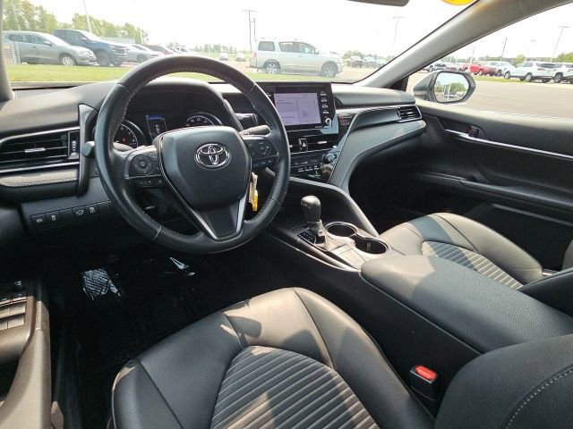 Used 2024 Toyota Camry SE image 35