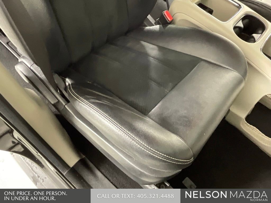 Used 2018 Dodge Grand Caravan SXT image 26