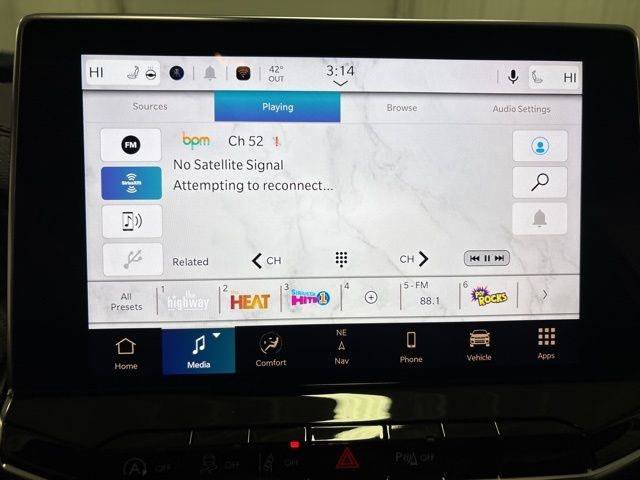 Used 2026 Jeep Compass Limited w/ Sun, Sound & Navigation Group AWD/4WD image 18