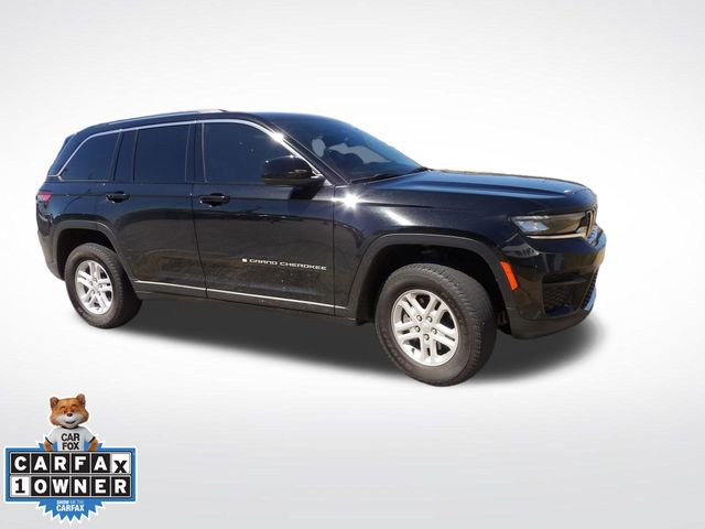 Used 2023 Jeep Grand Cherokee Laredo image 23