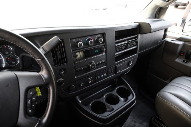 Used 2021 Chevrolet Express 3500 w/ Power Convenience Package RWD image 17