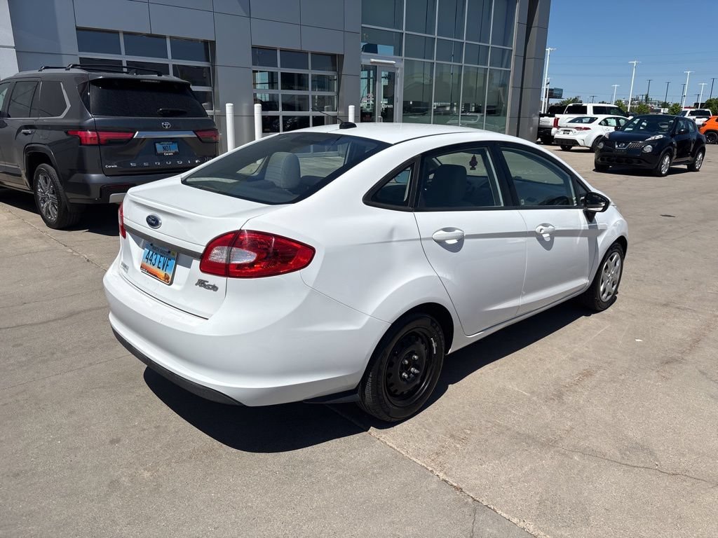 Used 2012 Ford Fiesta S FWD image 3