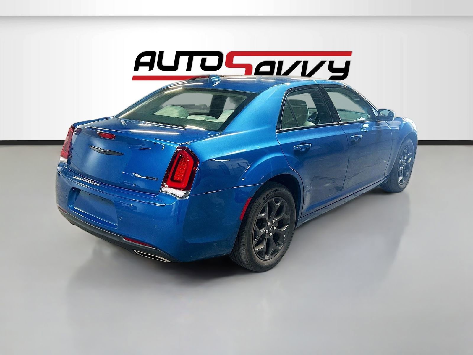 Used 2022 Chrysler 300 Touring L AWD/4WD image 7