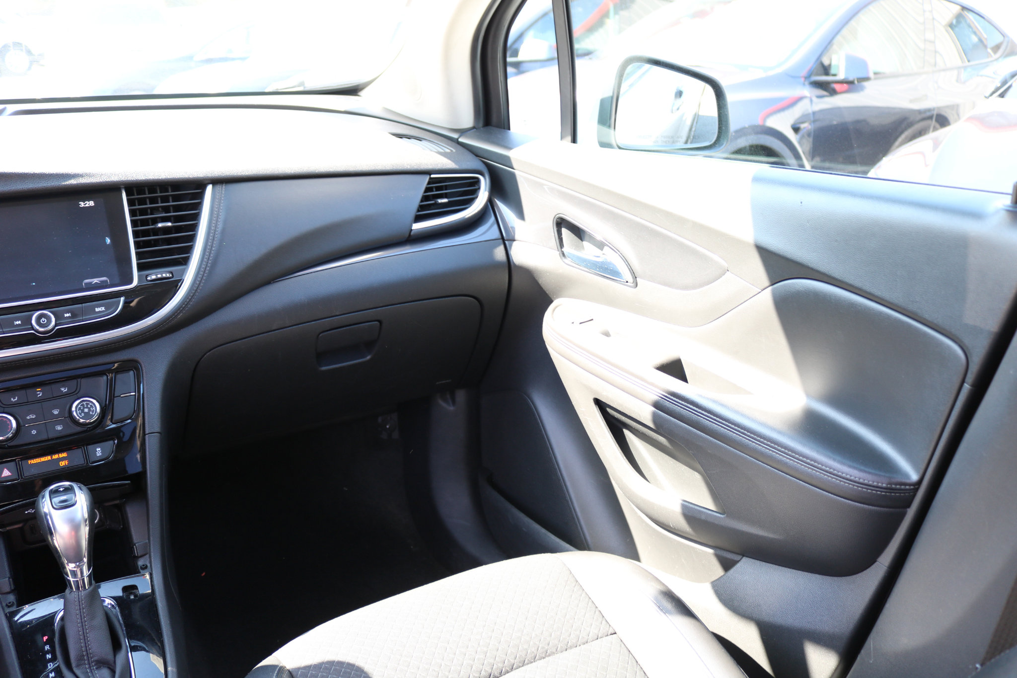 Used 2019 Buick Encore Preferred image 31