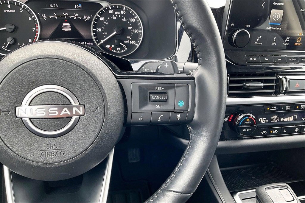 Used 2025 Nissan Pathfinder SL image 19