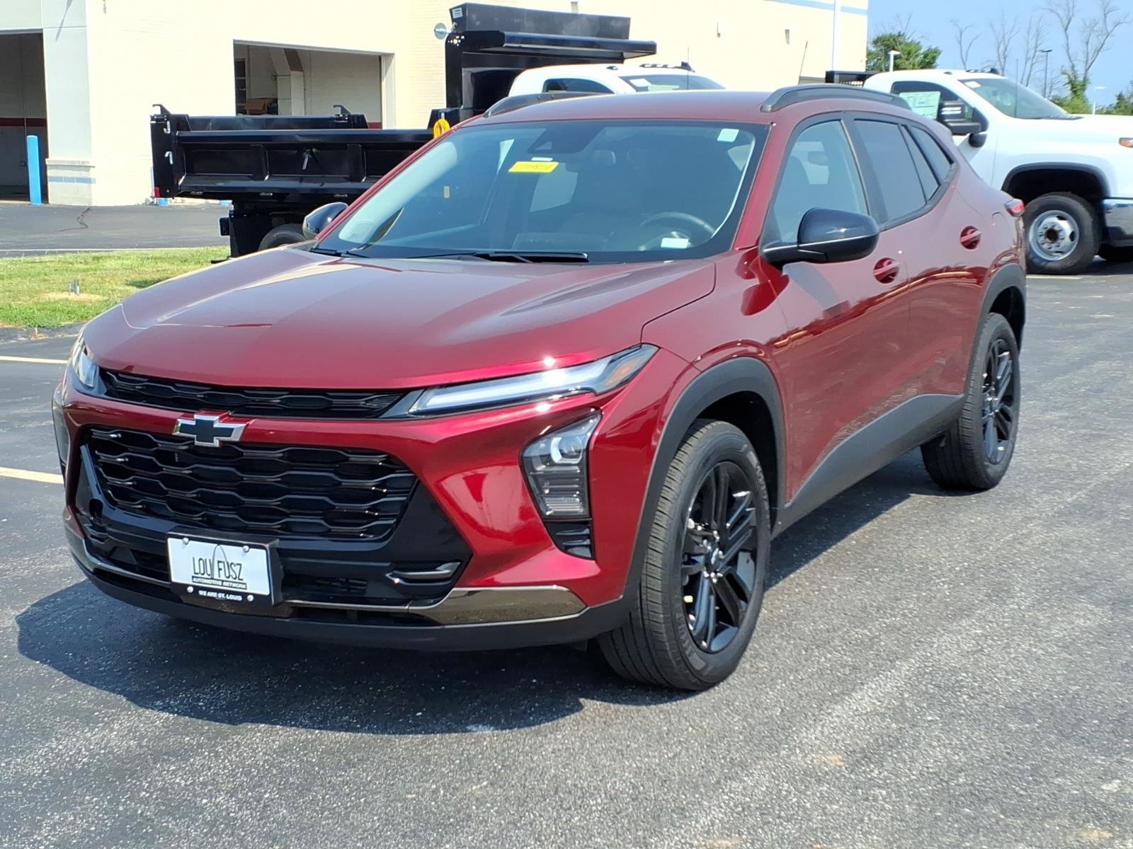 Used 2024 Chevrolet Trax ACTIV FWD image 2