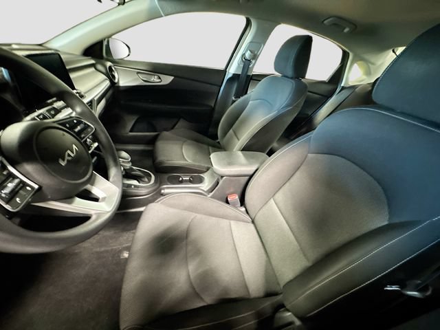 Used 2023 Kia Forte LXS w/ LXS Technology Package FWD image 20