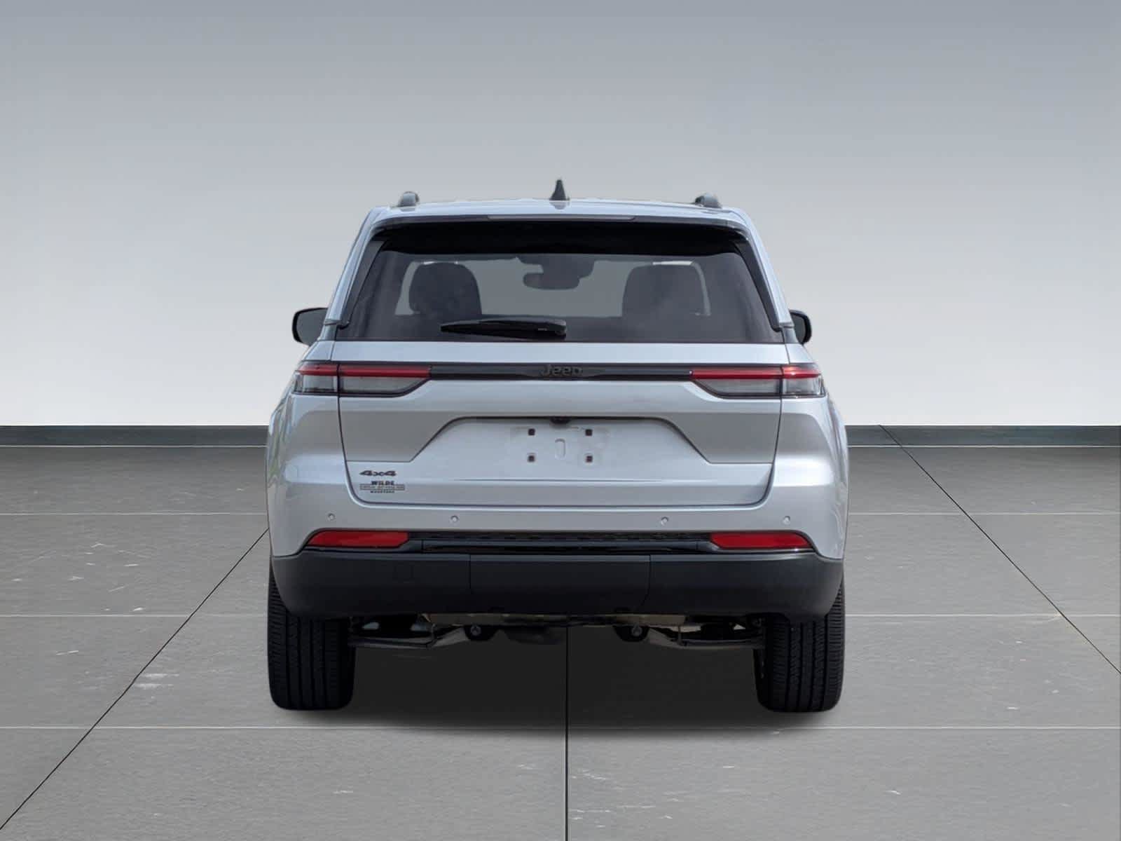 Certified 2024 Jeep Grand Cherokee Altitude AWD/4WD image 4