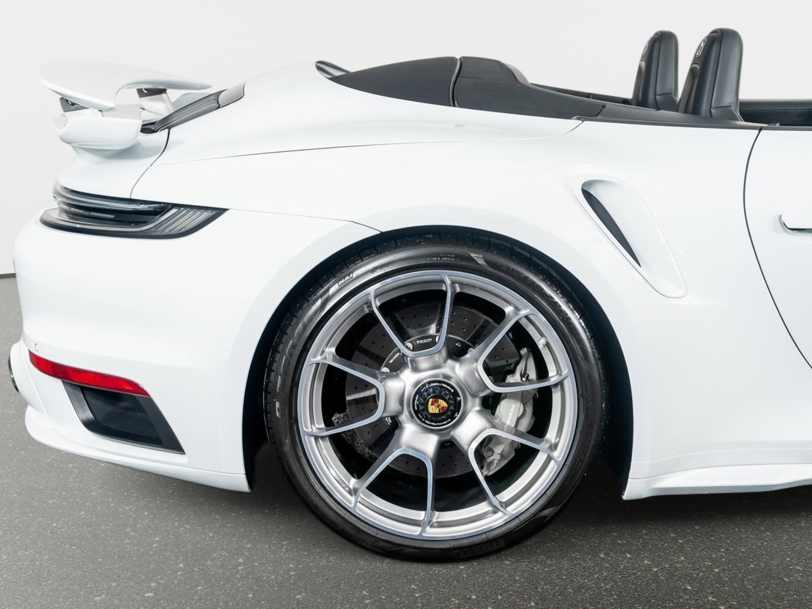 Used 2023 Porsche 911 Turbo S image 9