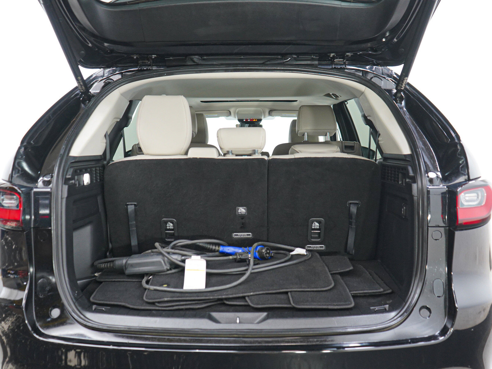 Certified 2024 MAZDA CX-90 Plug-In Hybrid w/ Preferred AWD/4WD image 17