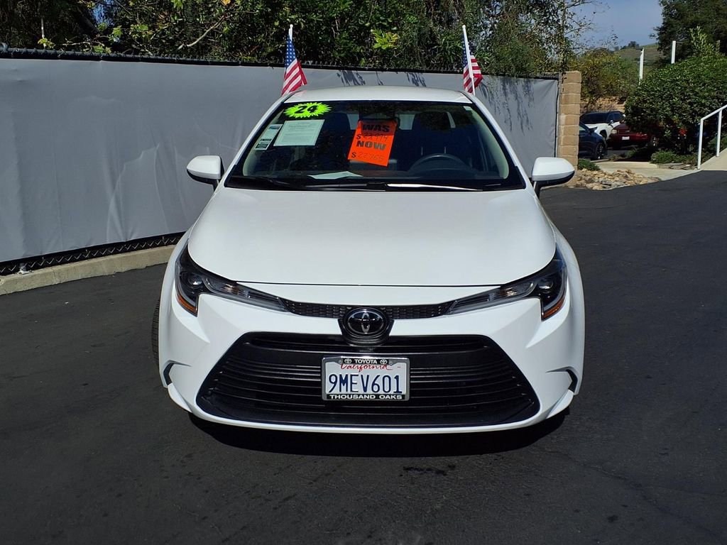 Certified 2024 Toyota Corolla LE FWD image 2