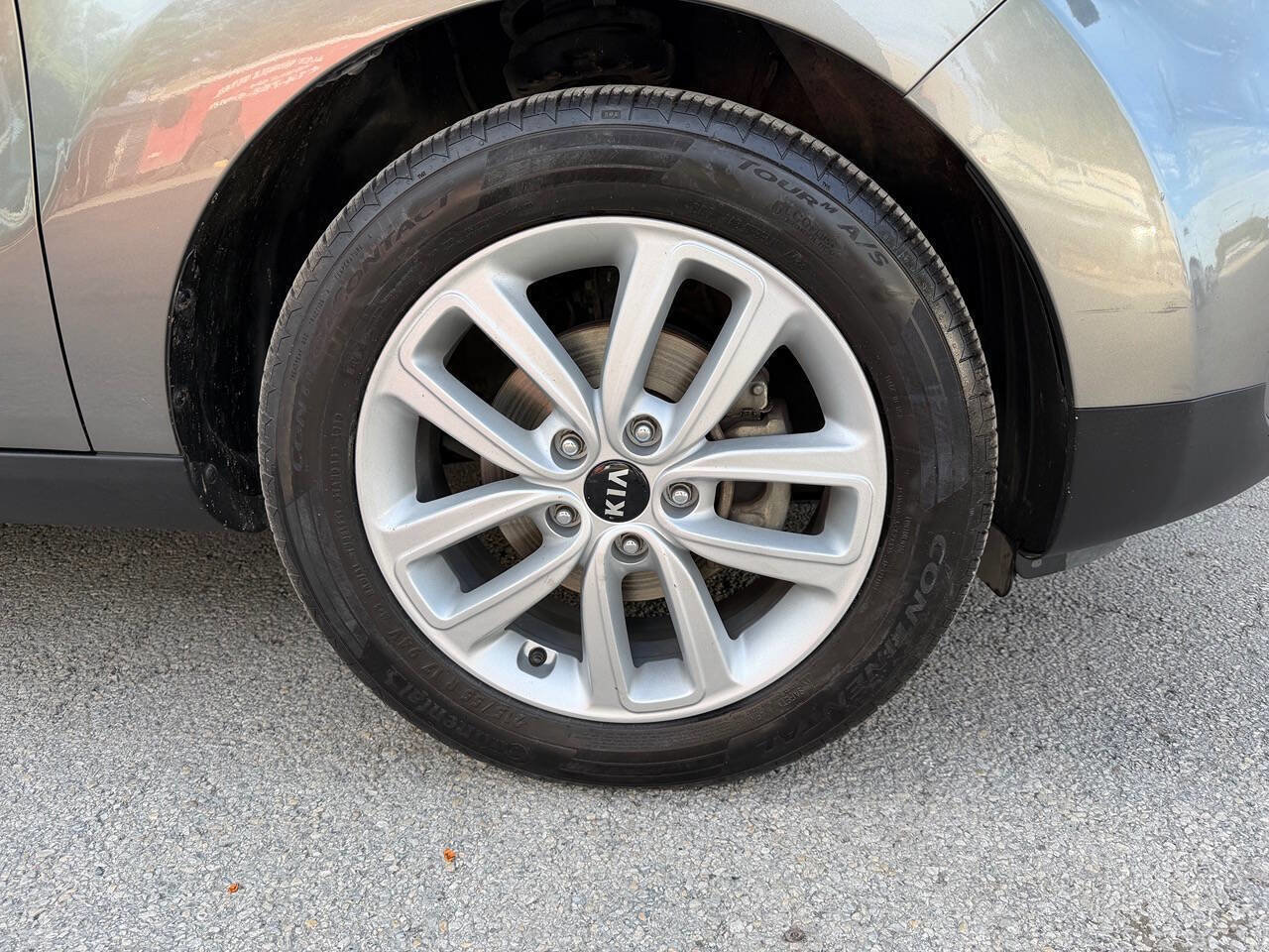 Used 2018 Kia Soul + FWD image 33