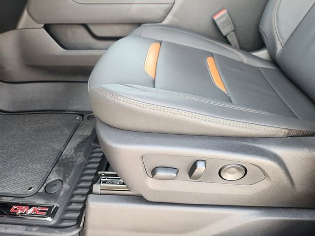 New 2026 GMC Sierra 1500 AT4 w/ AT4 Premium Package image 16