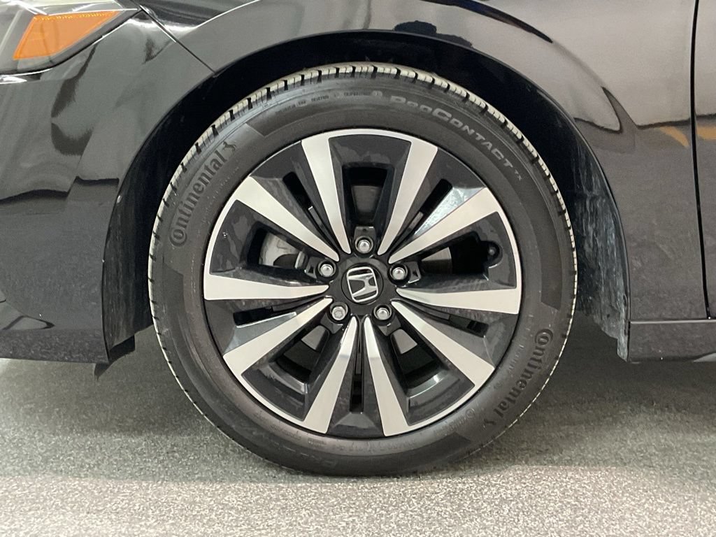 Certified 2024 Honda Civic EX-L image 33