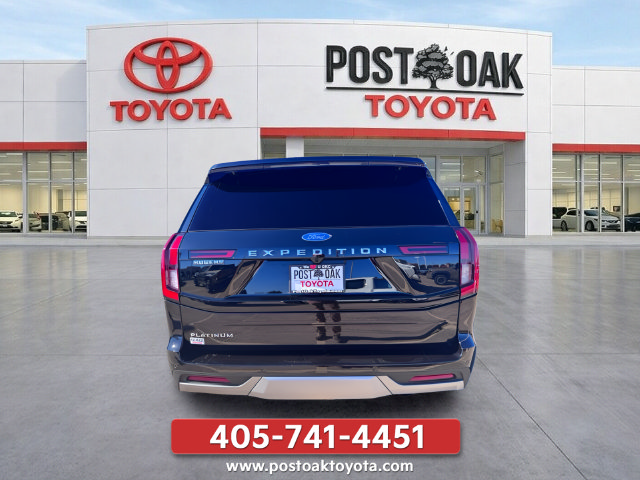 Used 2026 Ford Expedition Platinum w/ Driver's Package AWD/4WD image 5