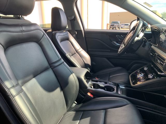 Used 2022 Lincoln Corsair Reserve w/ Elements Package image 16