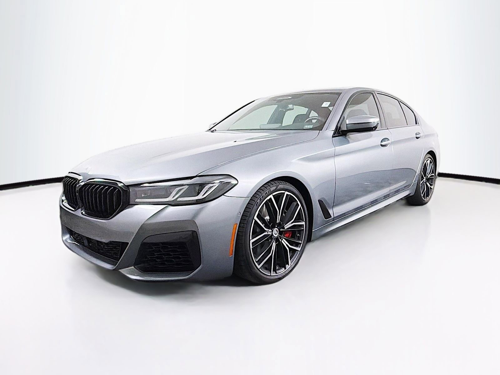 Used 2023 BMW M550i xDrive w/ Executive Package AWD/4WD image 3