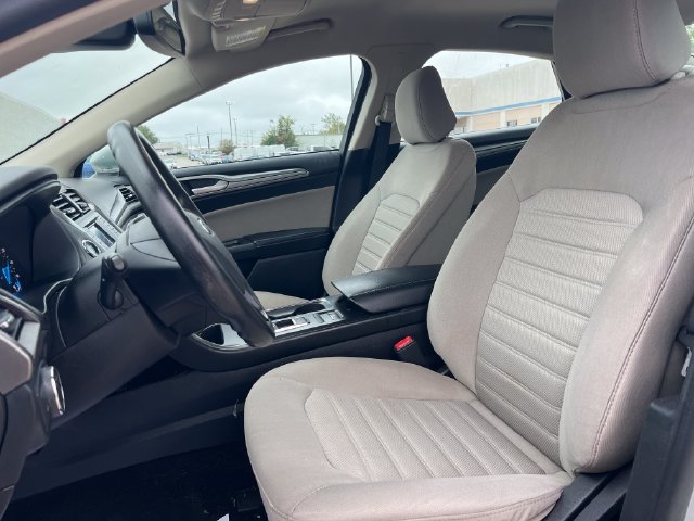 Used 2020 Ford Fusion S FWD image 31