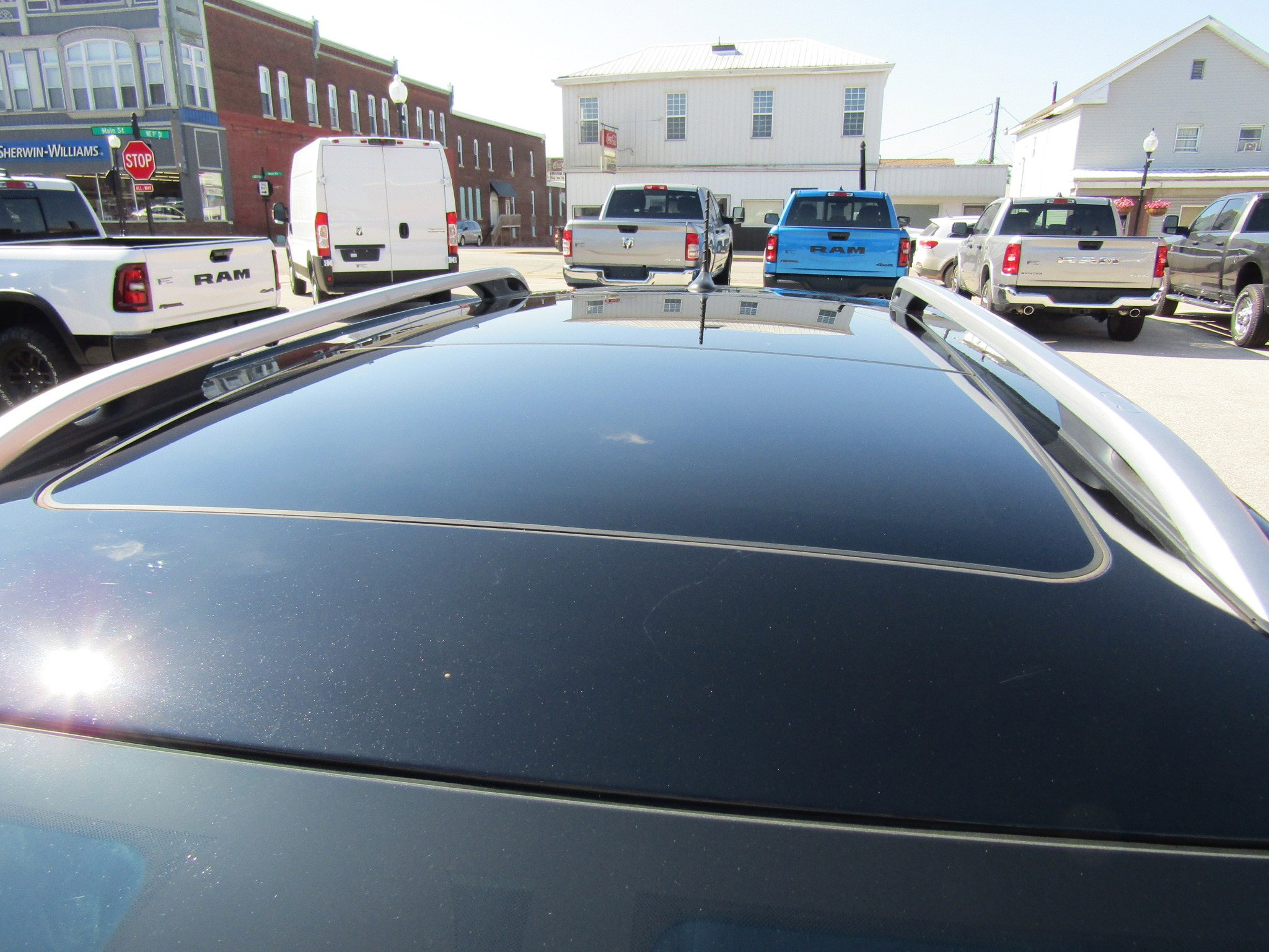 Used 2021 Jeep Cherokee Limited w/ Trailer Tow Group image 9