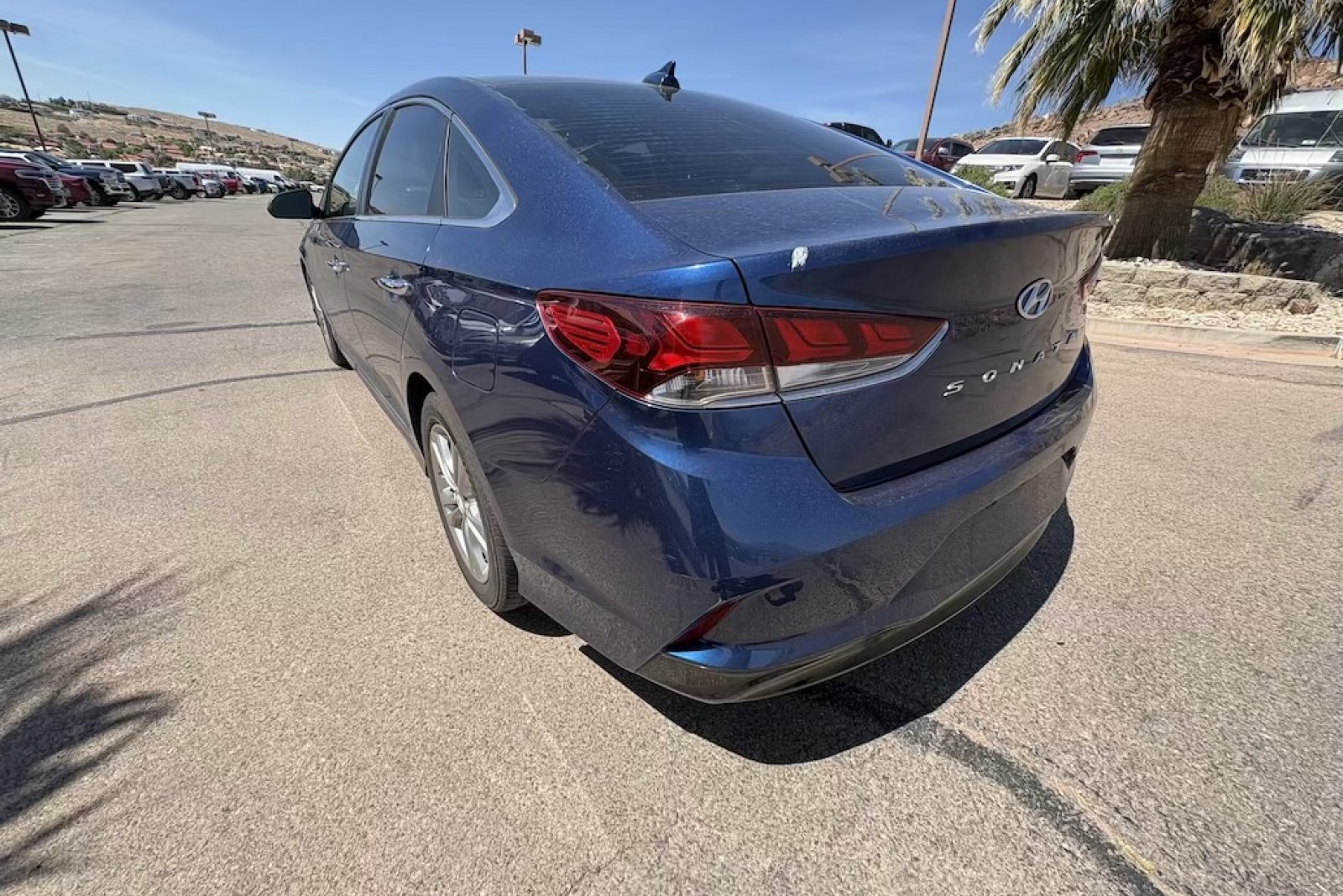 Used 2018 Hyundai Sonata SEL w/ Cargo Package FWD image 3