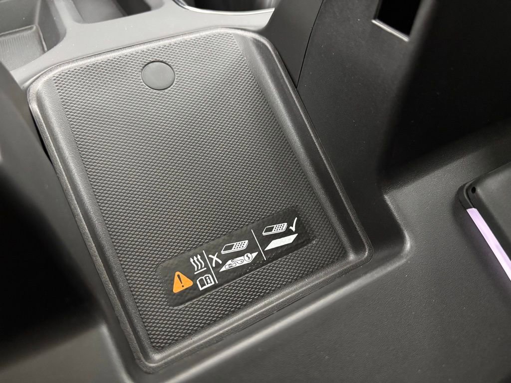 New 2026 GMC Sierra 1500 SLT w/ SLT Premium Package image 32