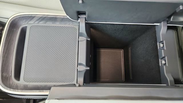 Used 2024 Rivian R1S Adventure AWD/4WD image 54