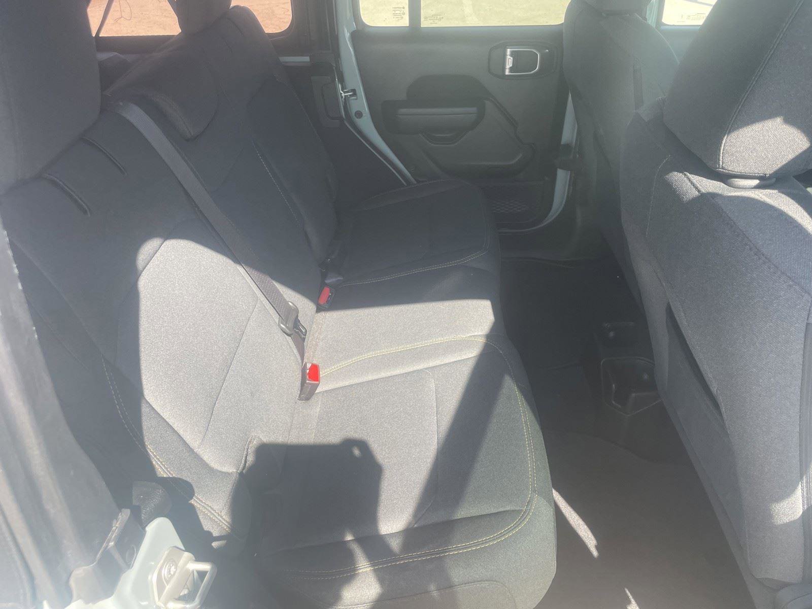 Used 2024 Jeep Wrangler Sport S image 29