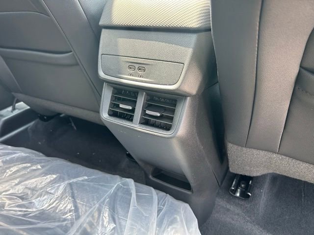 New 2026 Chevrolet Equinox LT w/ Convenience Package II image 47