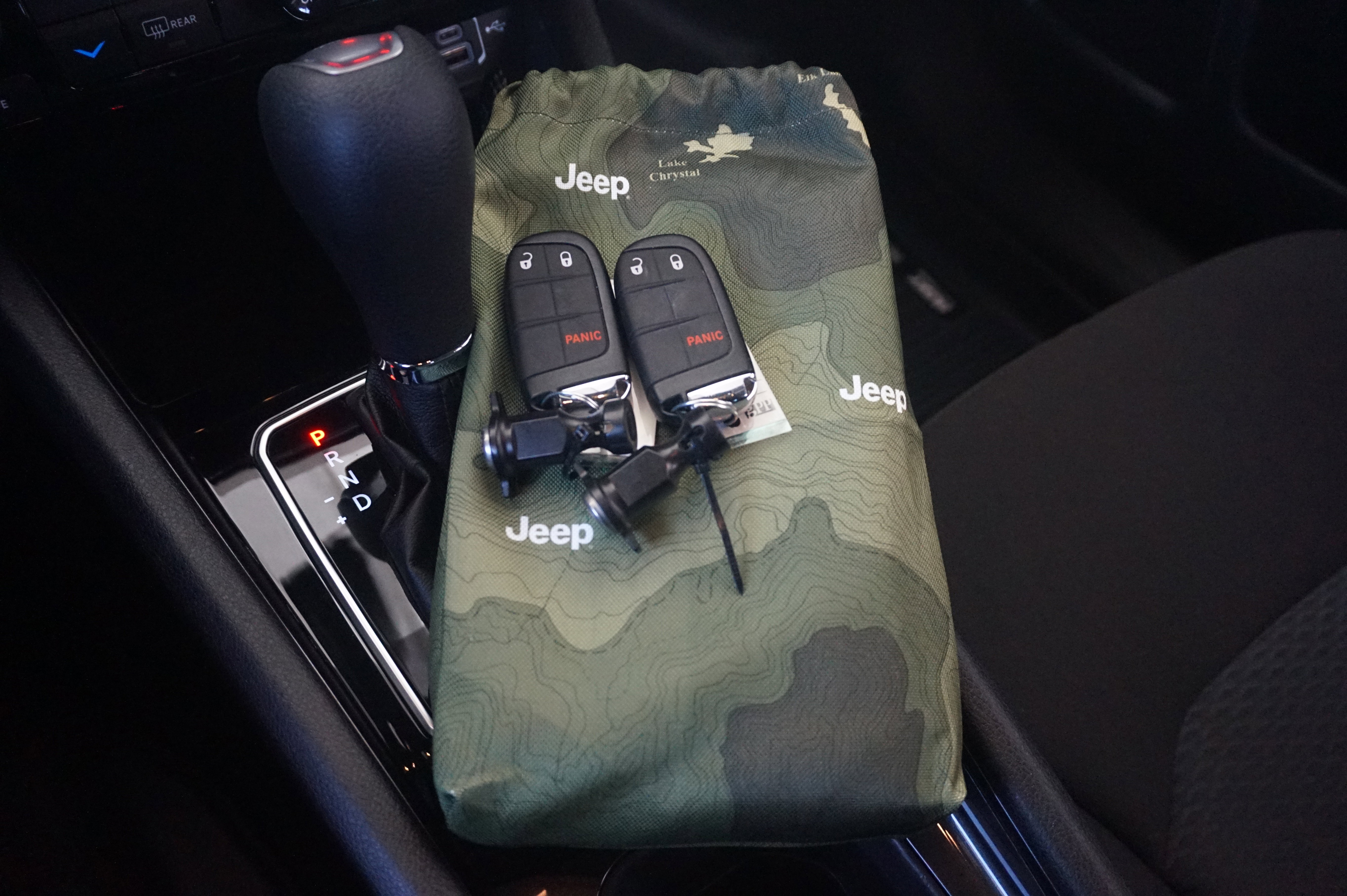 Used 2023 Jeep Compass Sport image 35