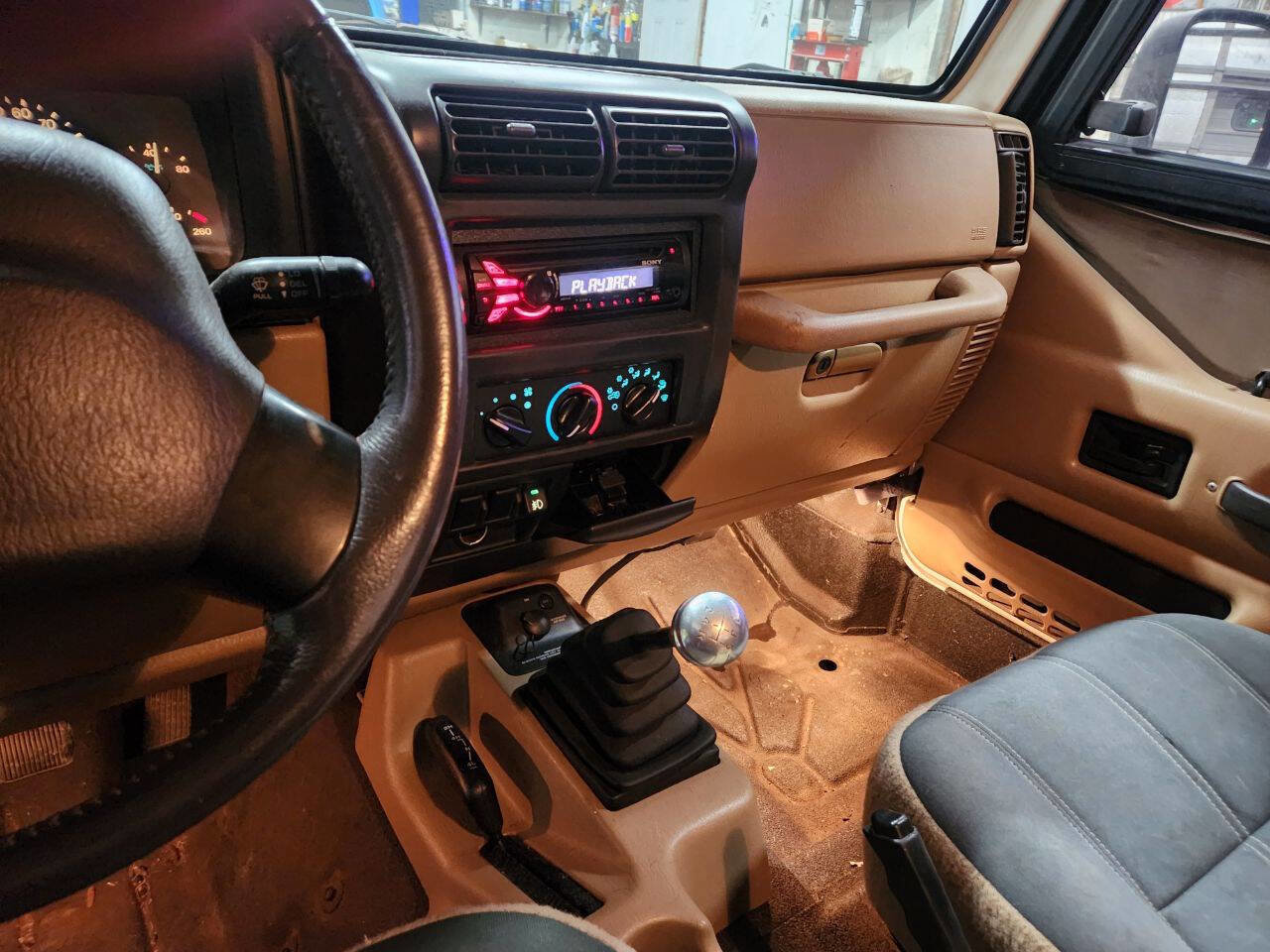 Used 2000 Jeep Wrangler Sahara image 11