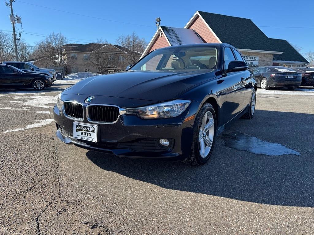 Used 2014 BMW 320i xDrive Sedan AWD/4WD image 11