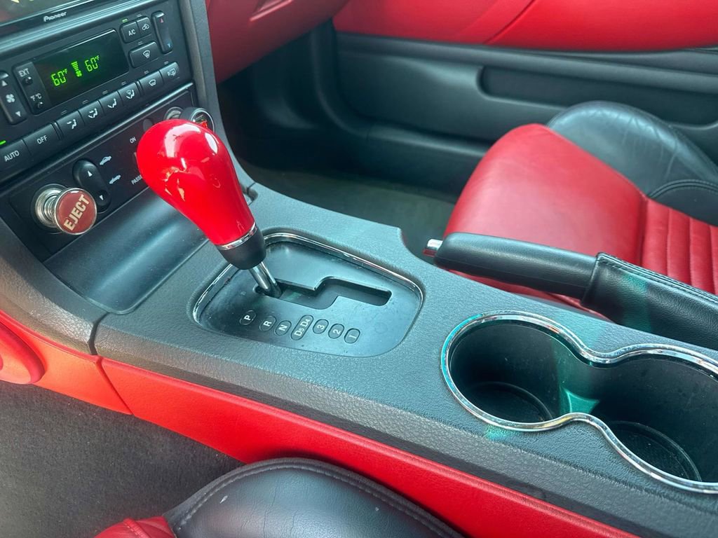 Used 2002 Ford Thunderbird RWD image 25