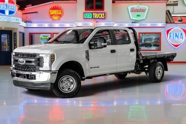 Used 2018 Ford F250 XL w/ Power Equipment Group AWD/4WD image 2