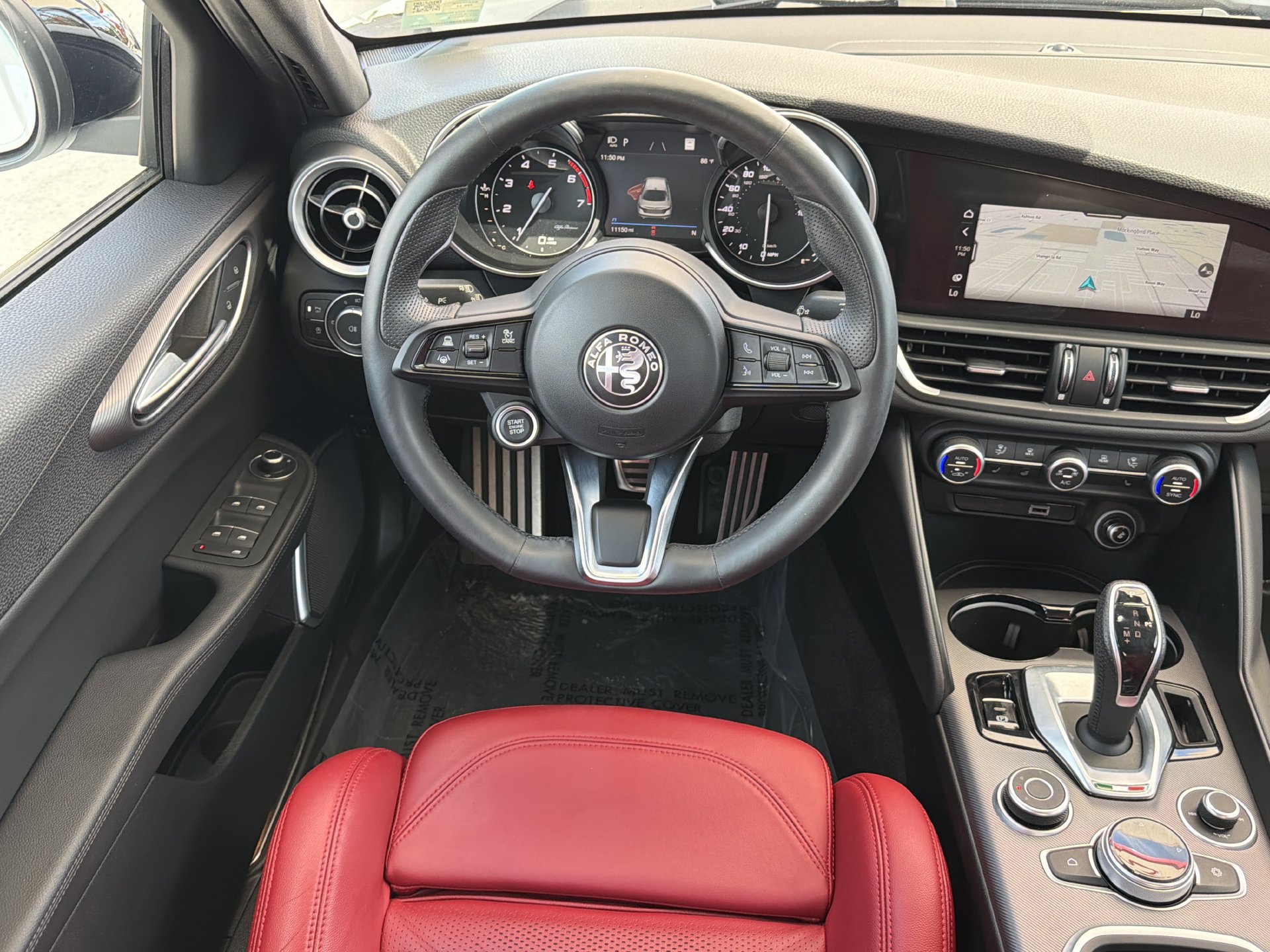 Used 2022 Alfa Romeo Giulia Veloce RWD image 14