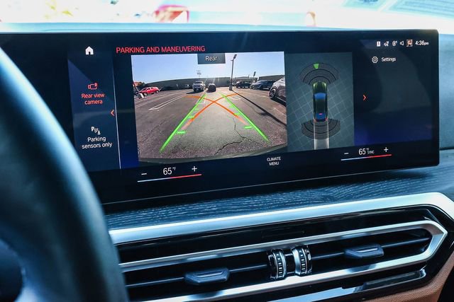 Used 2023 BMW i4 eDrive40 w/ M Sport Package image 28