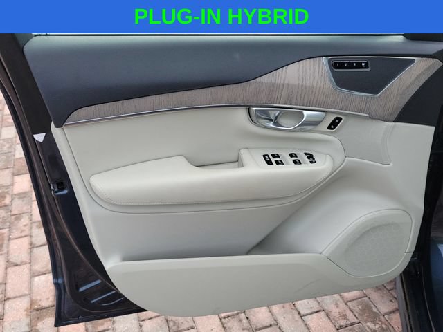 Used 2024 Volvo XC90 T8 Plus w/ Protection Package Premier AWD/4WD image 18