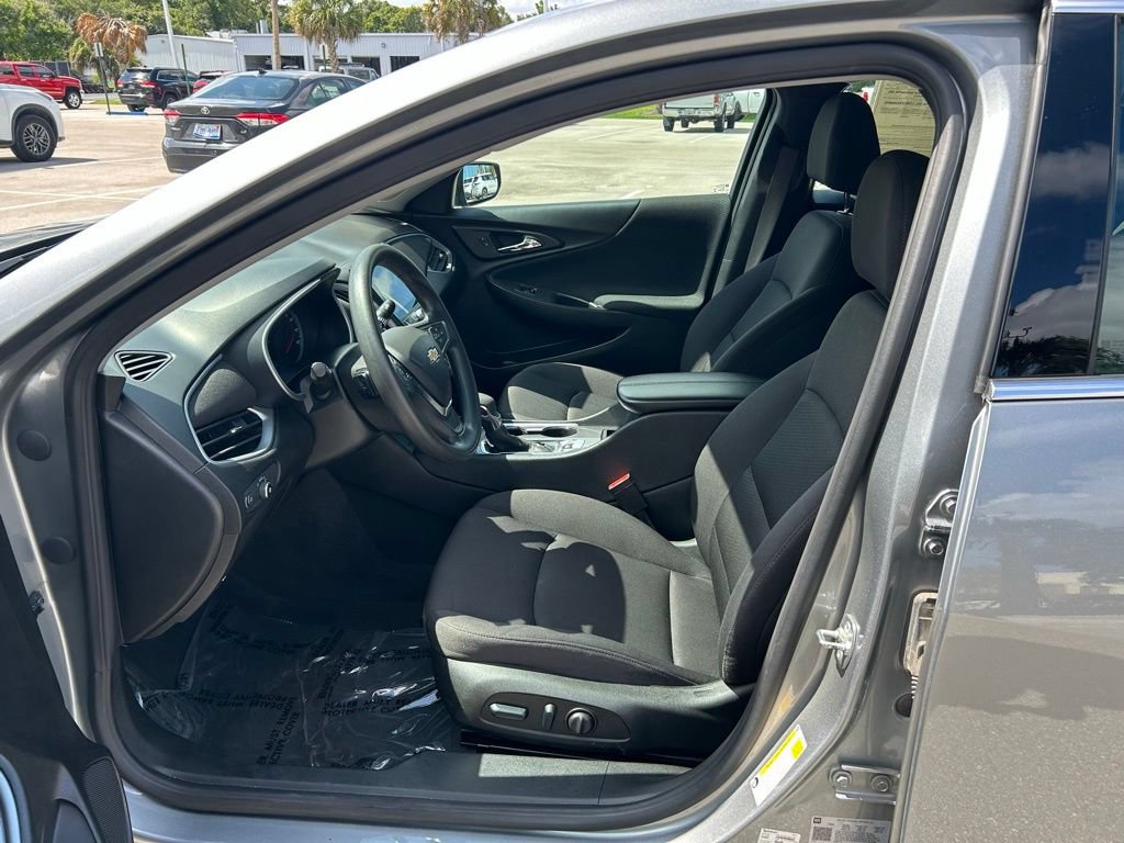 Used 2024 Chevrolet Malibu LT FWD image 16