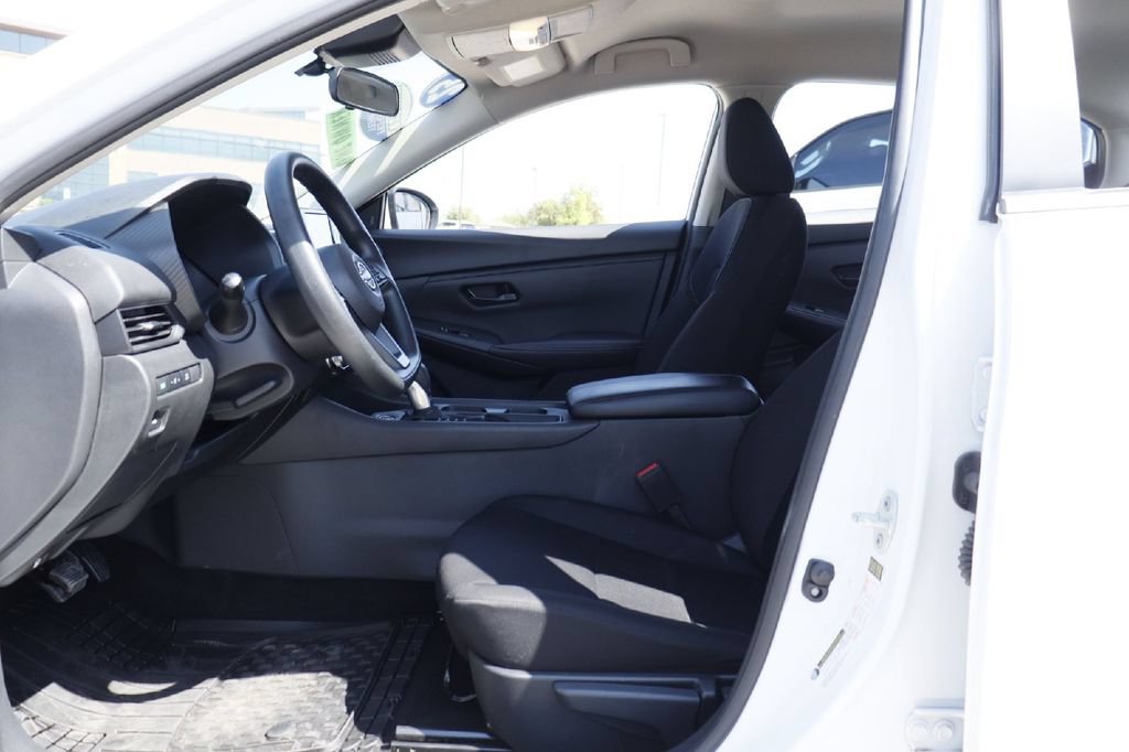 Used 2025 Nissan Sentra S FWD image 4